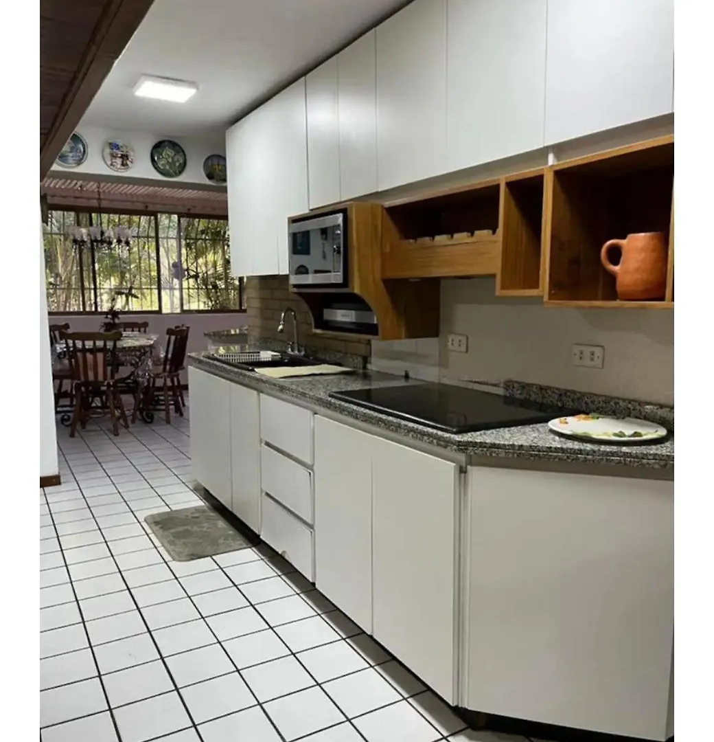 Appartement Amplio Apto Al Este De Caracas